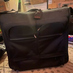 Tumi 4 roll garment bag/suitcase